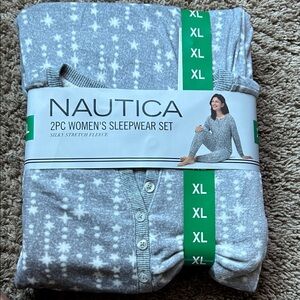 Nautica Women's Starry Gray Pajama Set